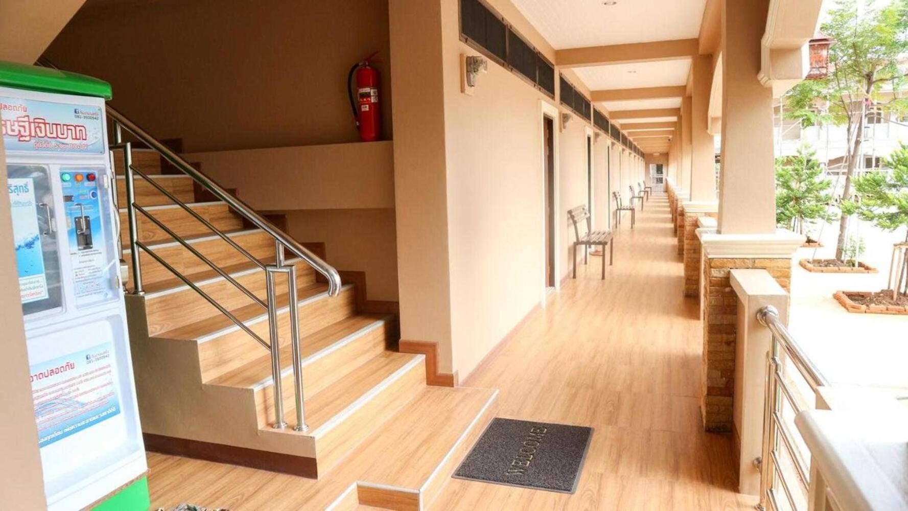 Capital O 75521 Sang Siri Apartment Samut Songkhram Exterior photo
