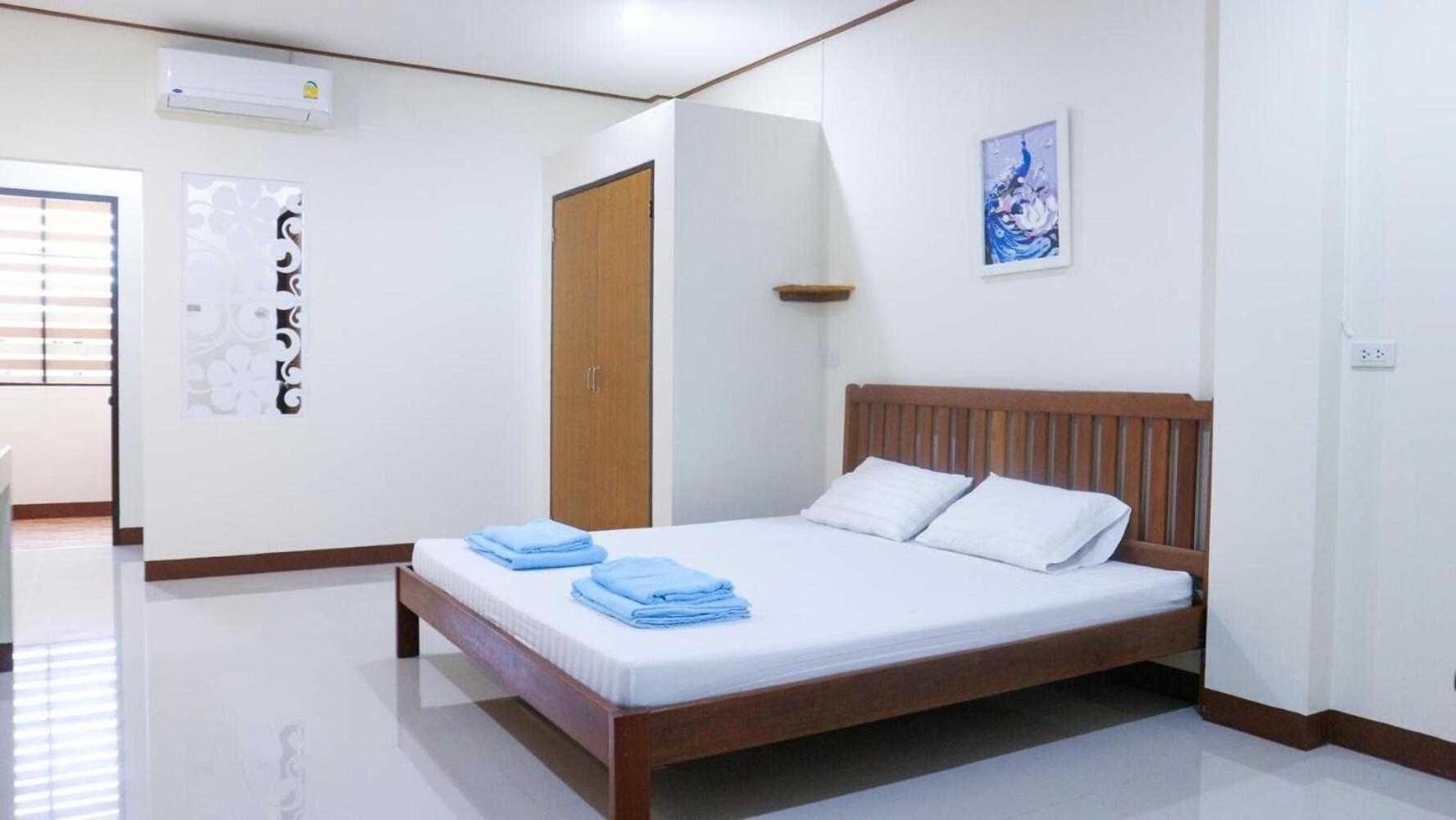 Capital O 75521 Sang Siri Apartment Samut Songkhram Exterior photo